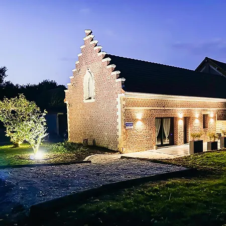 Le Domaine De Louverval & *